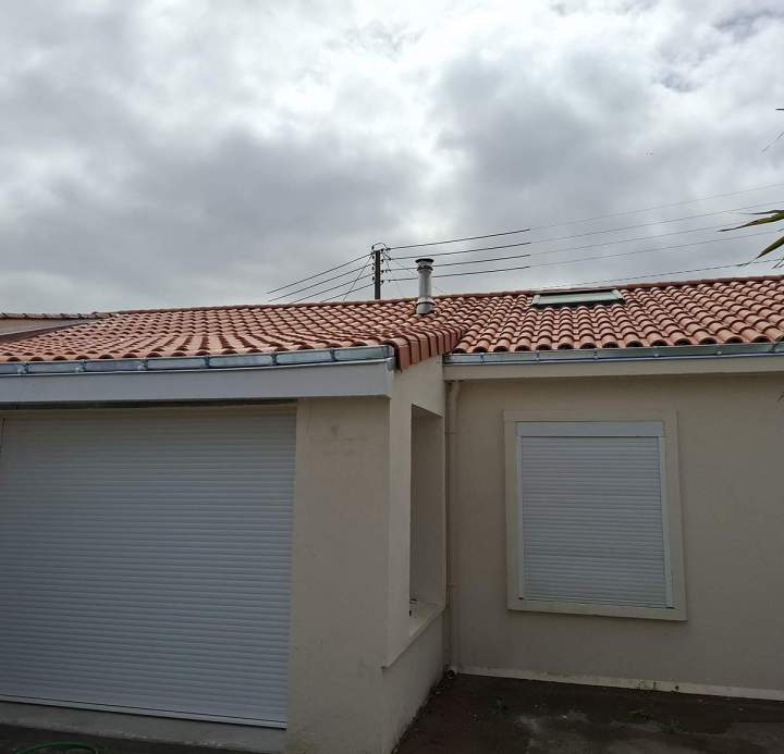 Installation de fenêtres velux pour plus de luminosité naturelle